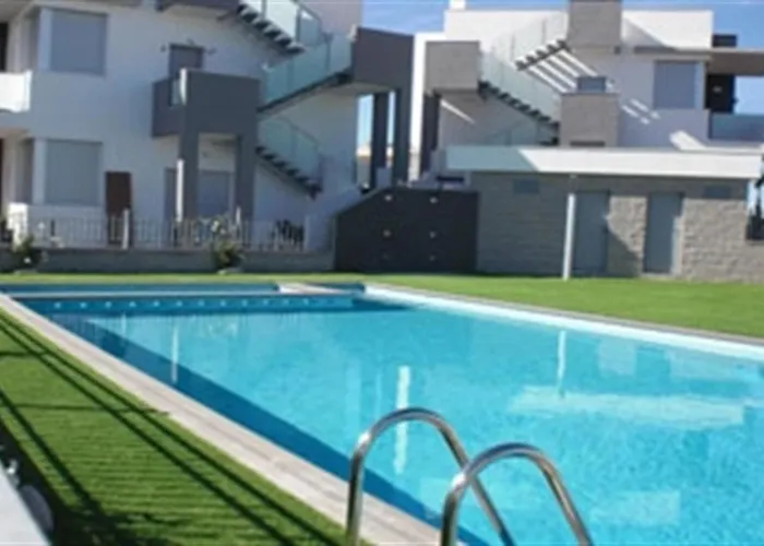 A Modern With A Large Solari * Rojales